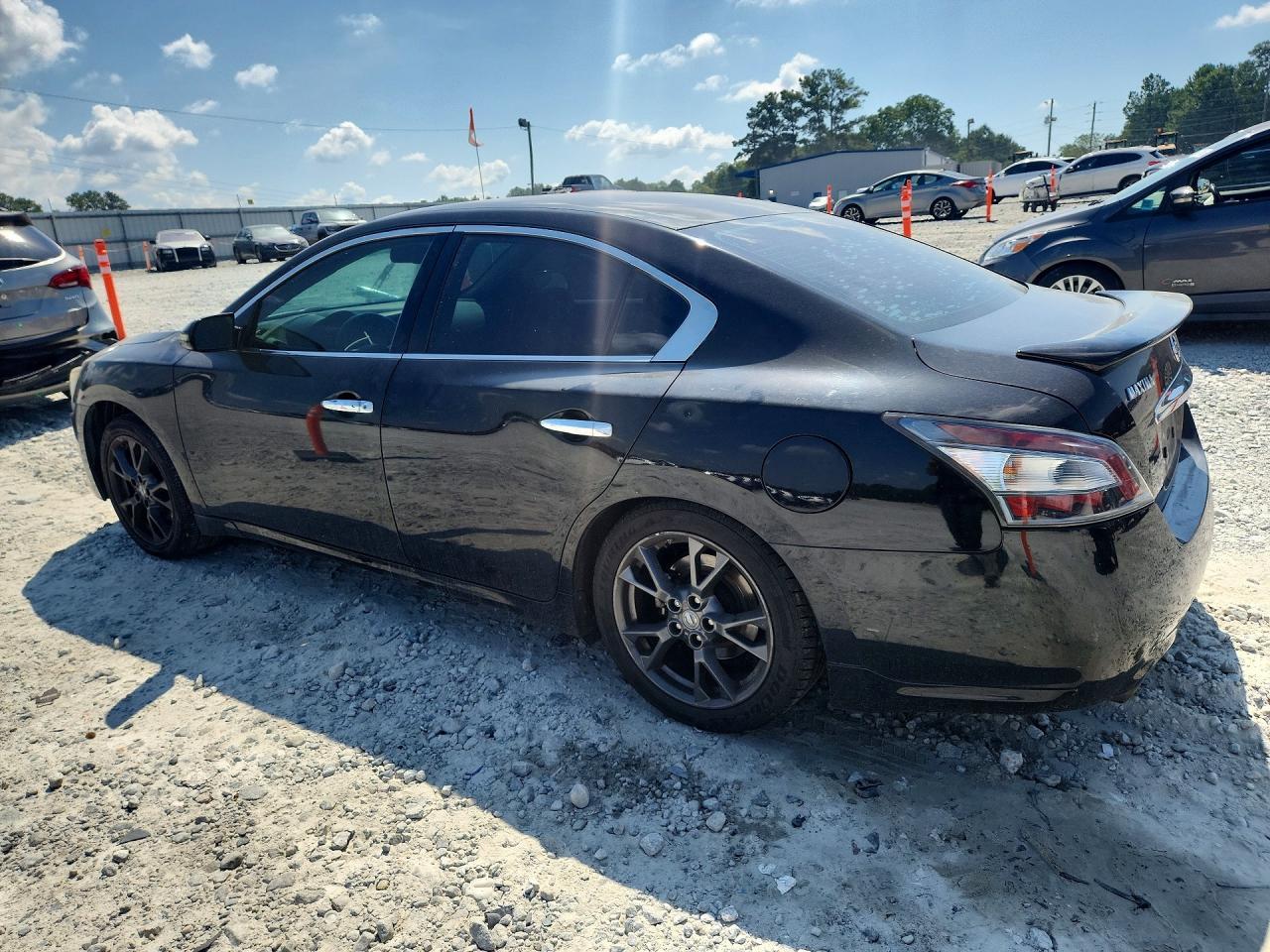 2014 Nissan Maxima 3.5 S - Image 2