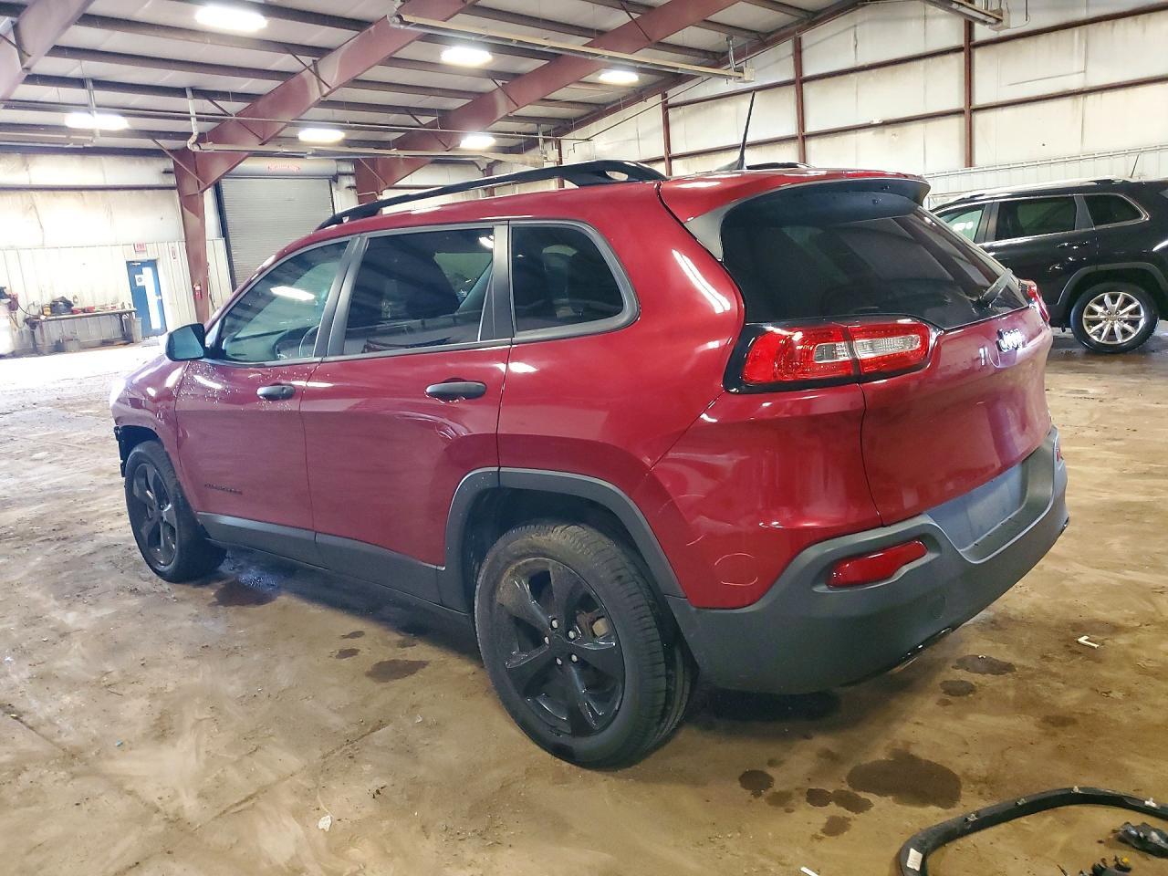 2017 Jeep Cherokee Sport - Фото 2