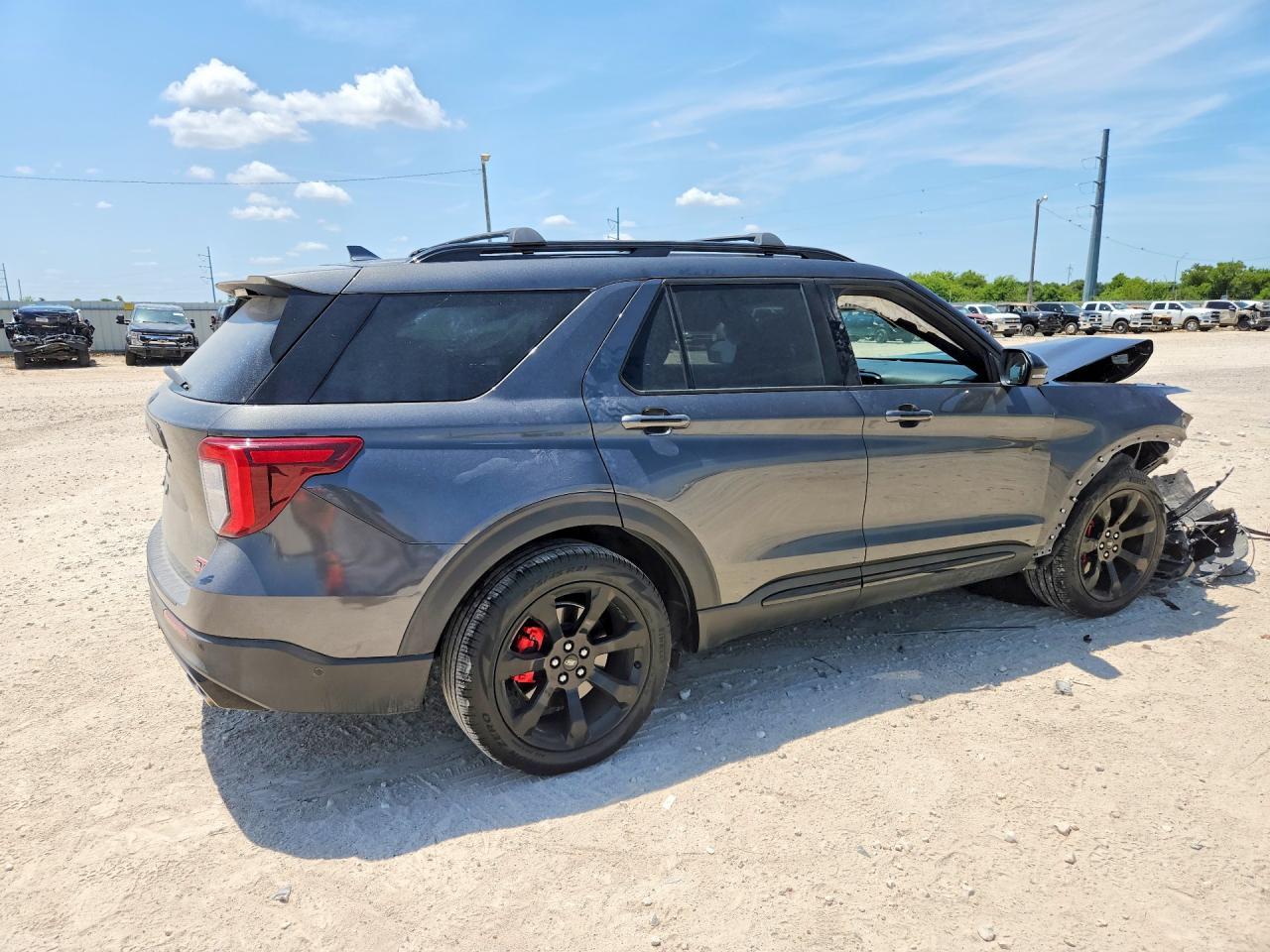 2020 Ford Explorer St - Image 3