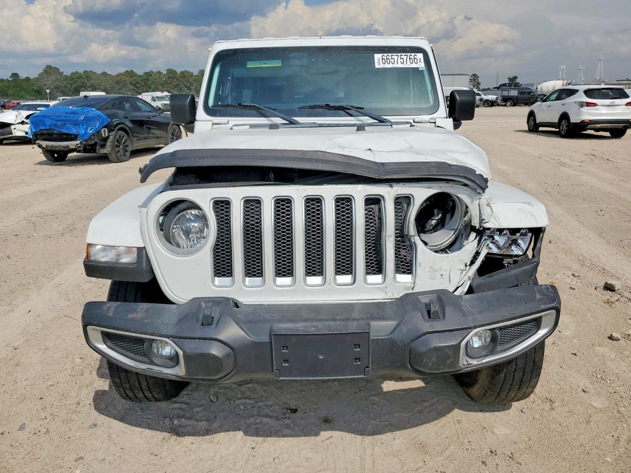 2022 Jeep Wrangler Unlimited Sahara - Image 5