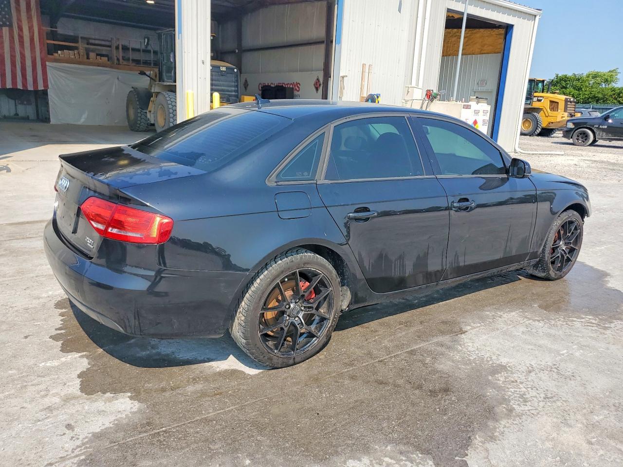 2010 Audi A4 Premium - Фото 3