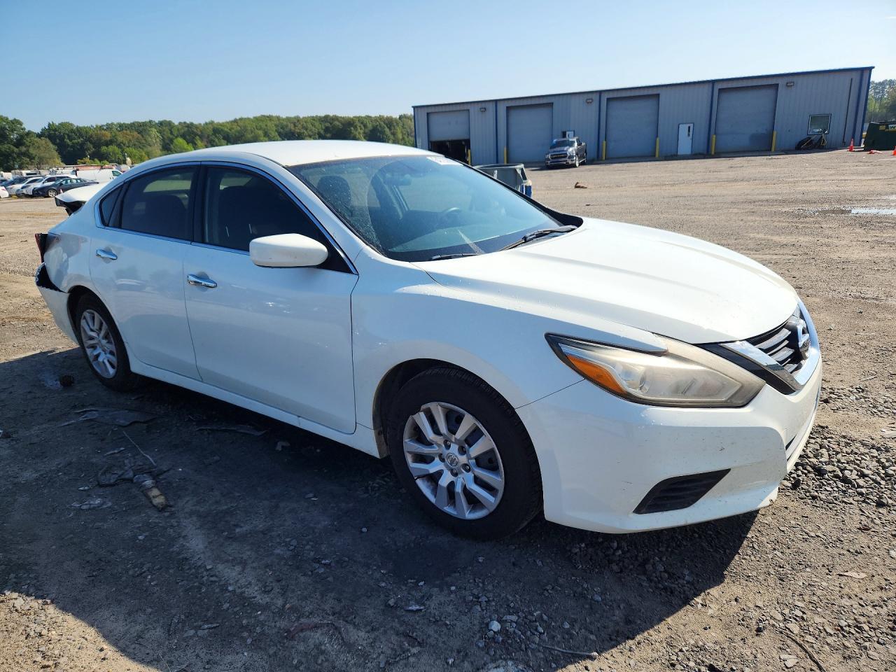 2016 Nissan Altima 2.5 S - Image 4