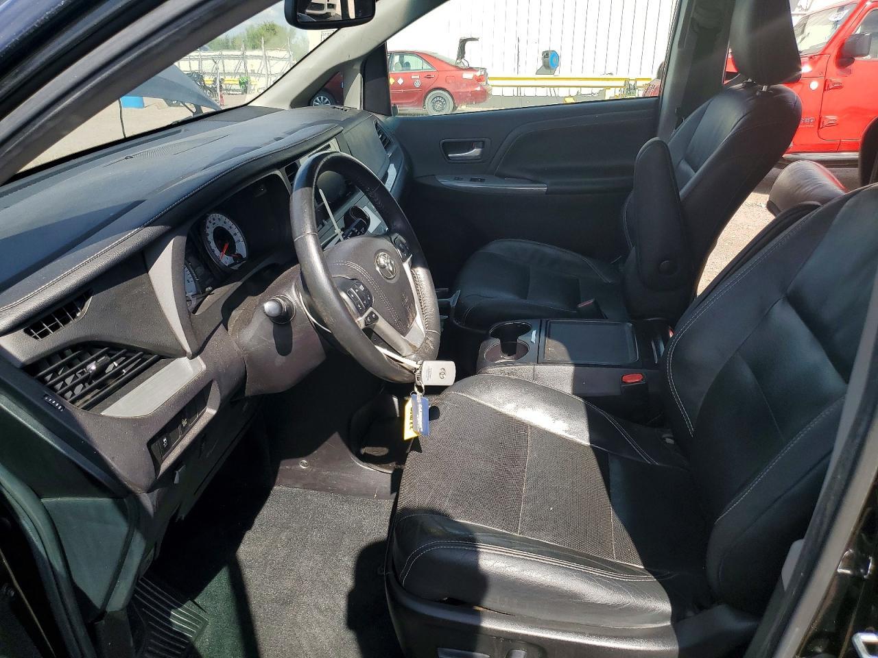 2017 Toyota Sienna Se - Фото 7