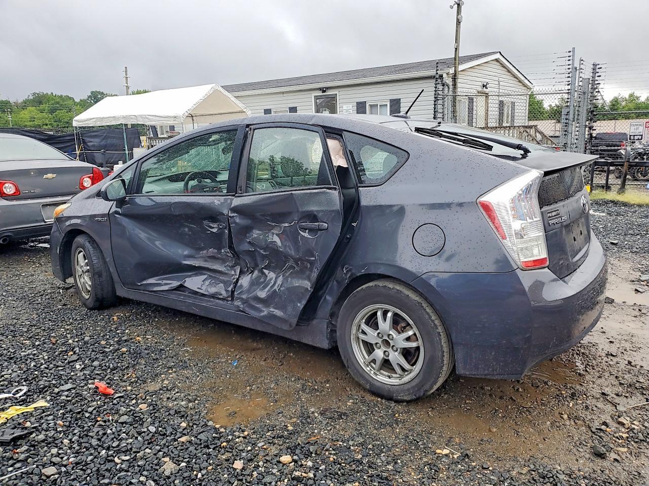2010 Toyota Prius Iii - Фото 2