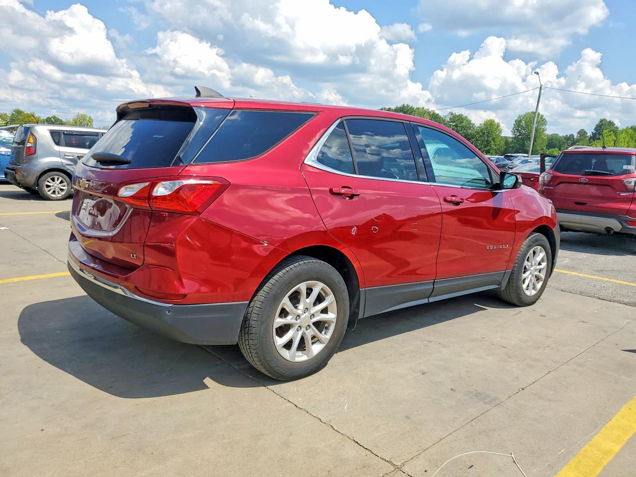 2019 Chevrolet Equinox Lt - Image 3