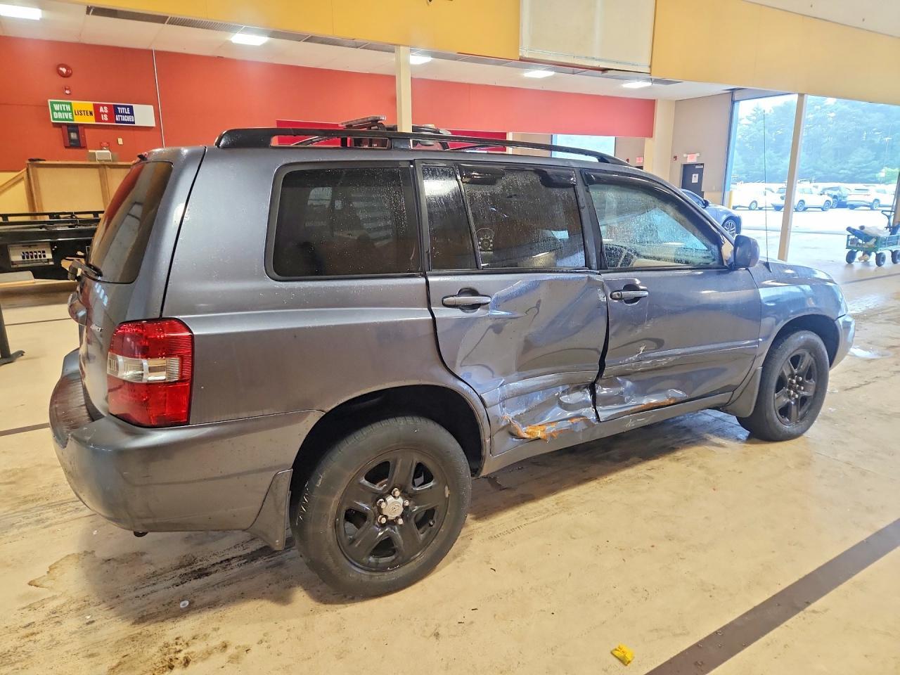 2005 Toyota Highlander Limited - Image 3