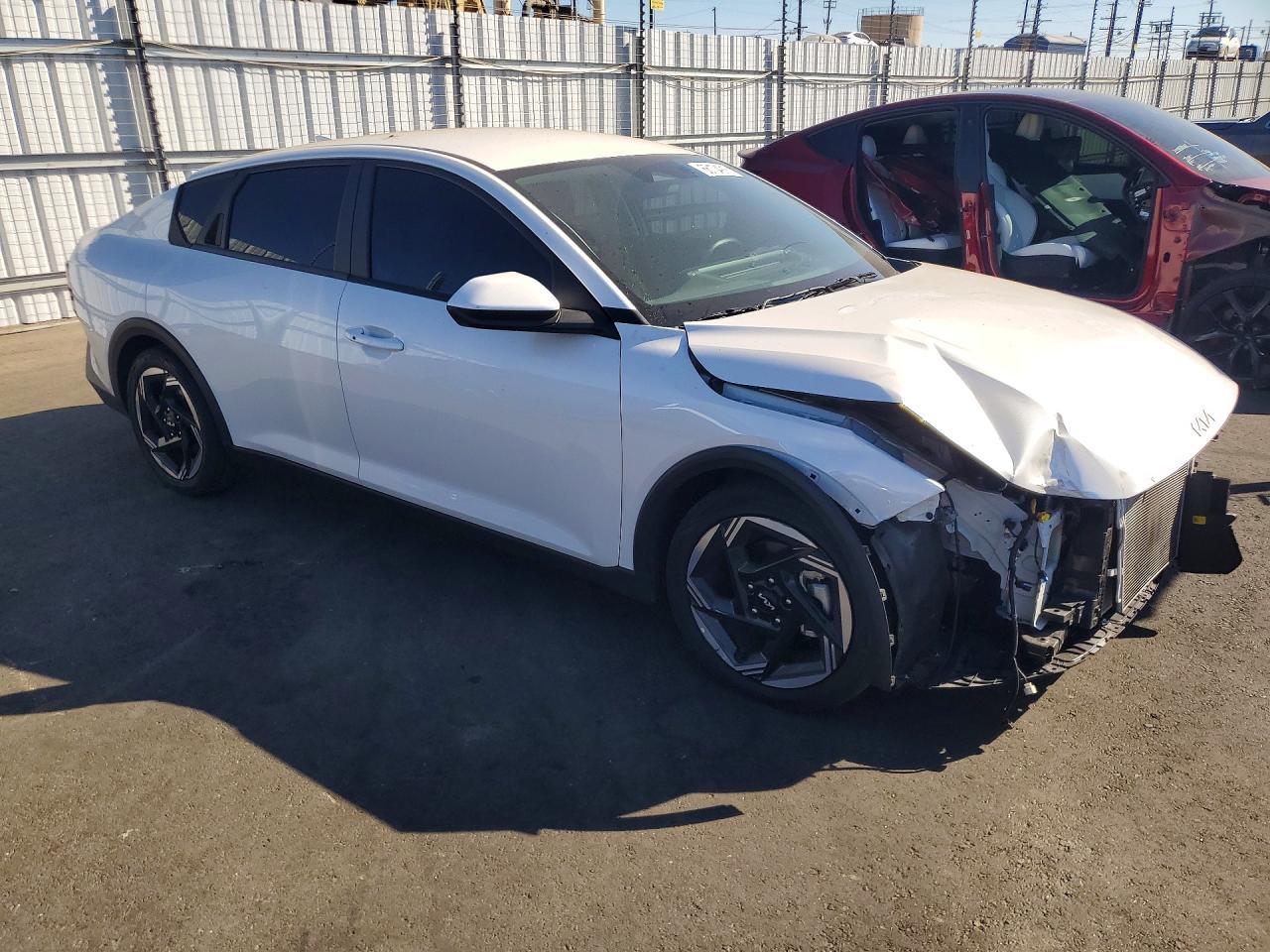 2025 Kia K4 Ex - Фото 4