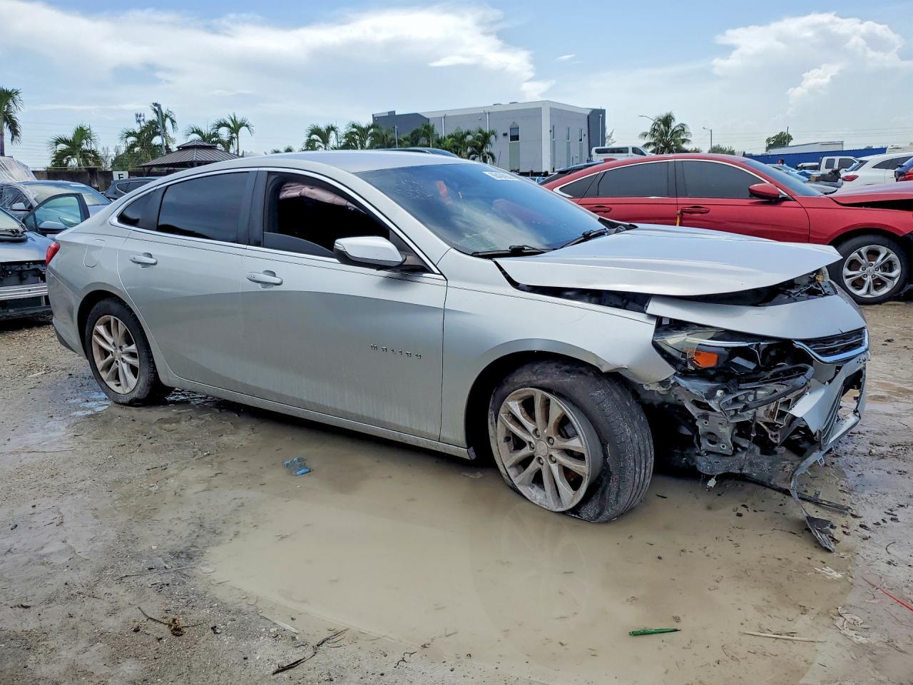 2017 Chevrolet Malibu Lt - Image 4