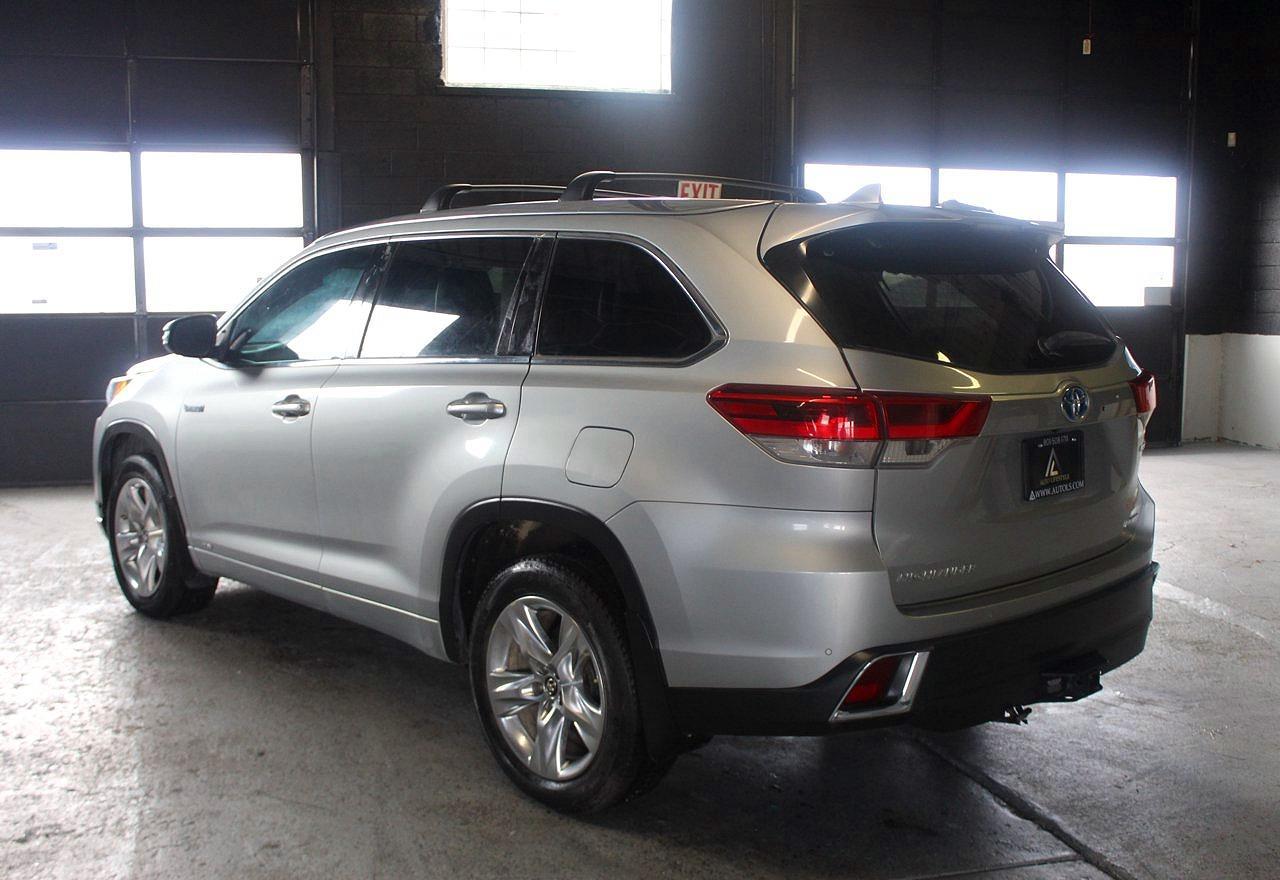 2018 Toyota Highlander Hybrid Limited - Фото 4