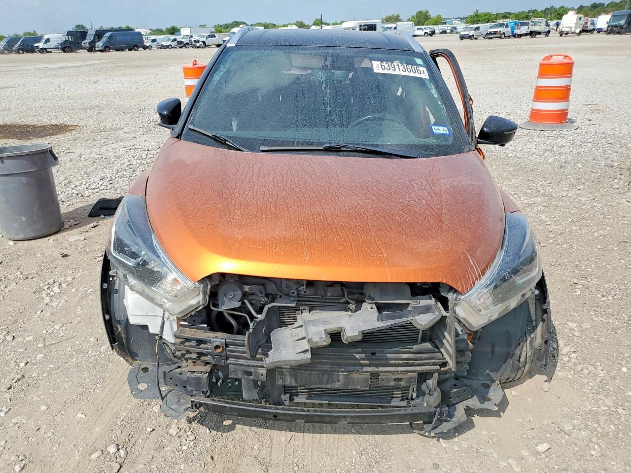 2019 Nissan Kicks Sr - Image 5