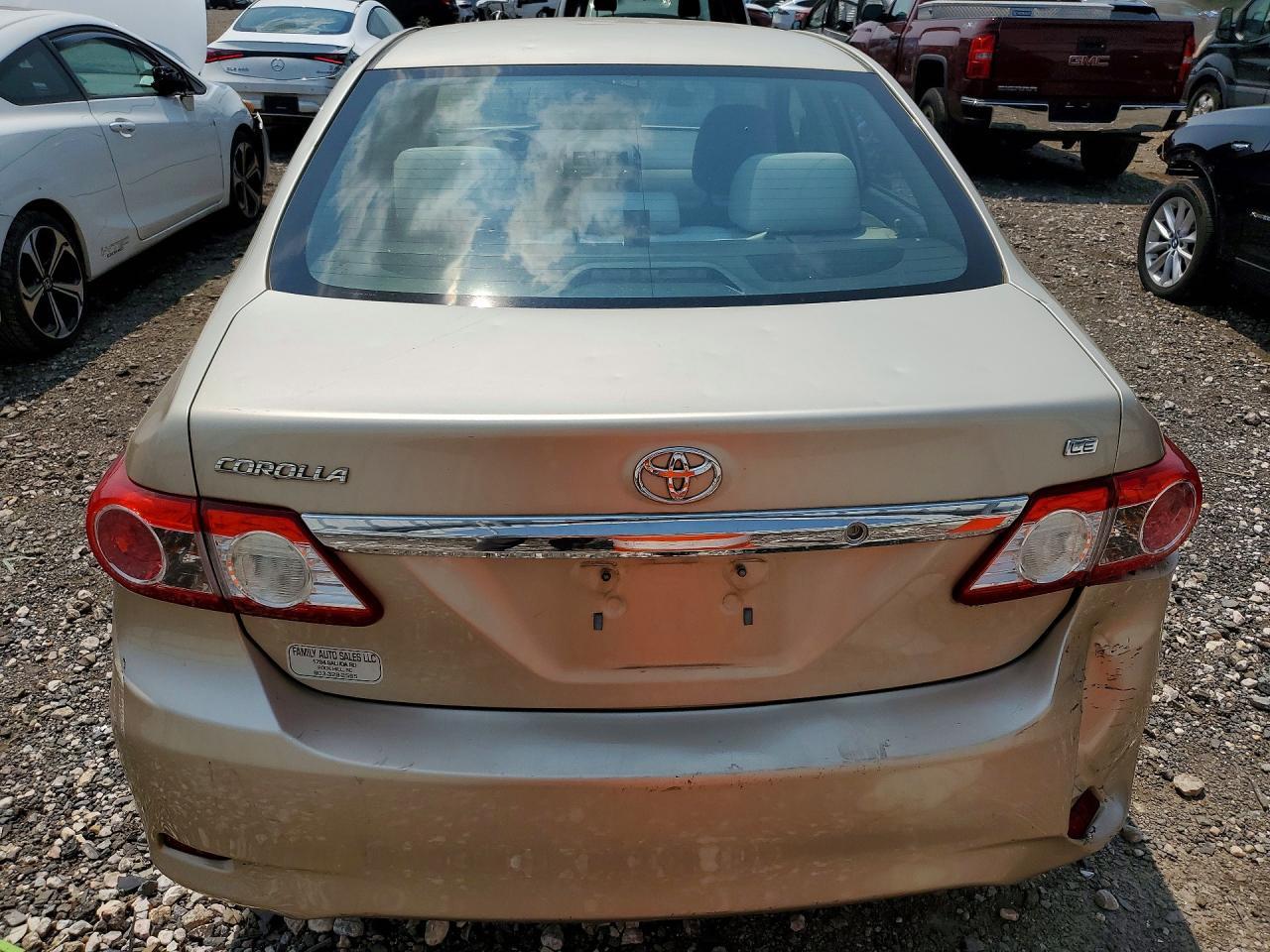 2011 Toyota Corolla Le - Image 6