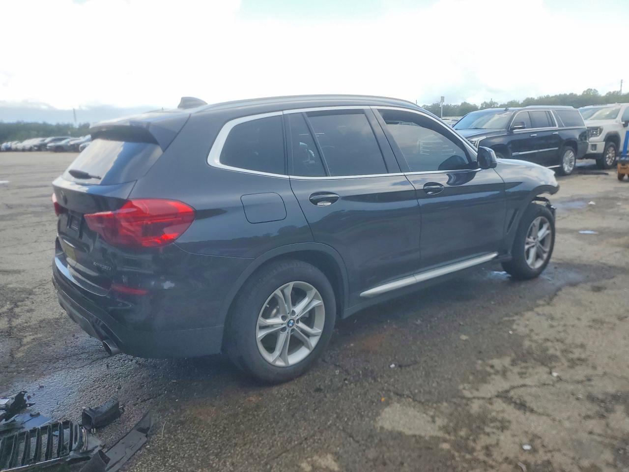 2019 BMW X3 xDrive30I - Image 3