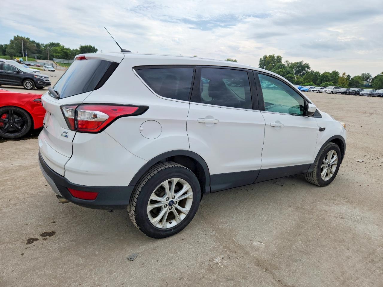 2017 Ford Escape Se - Фото 3