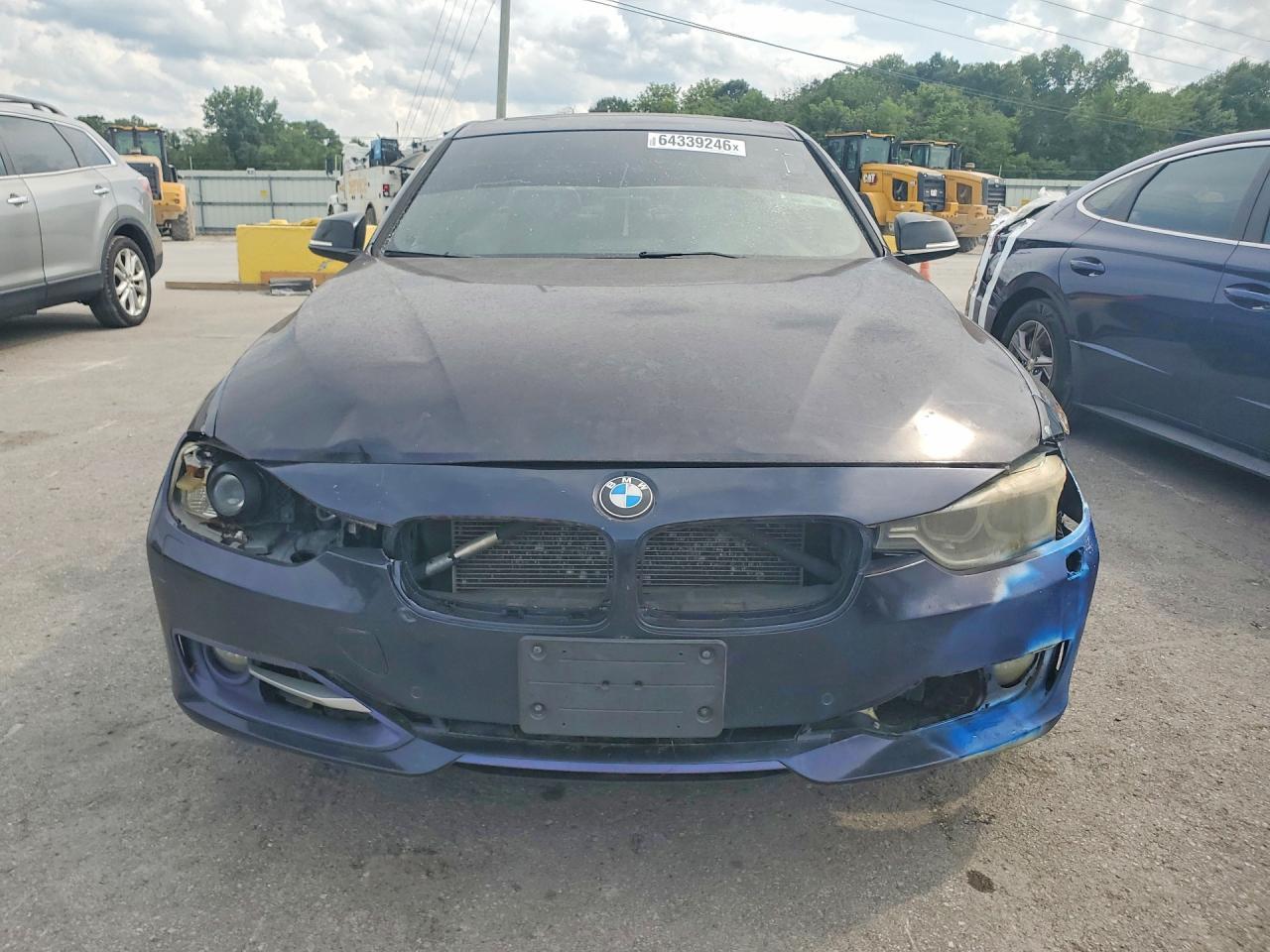2015 BMW 335 Xi - Фото 5