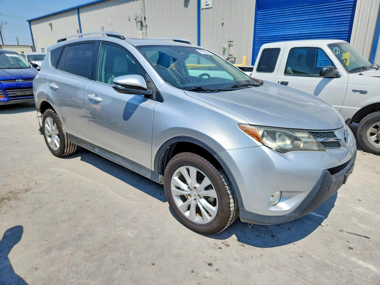 2013 Toyota Rav4 Limited - Image 4