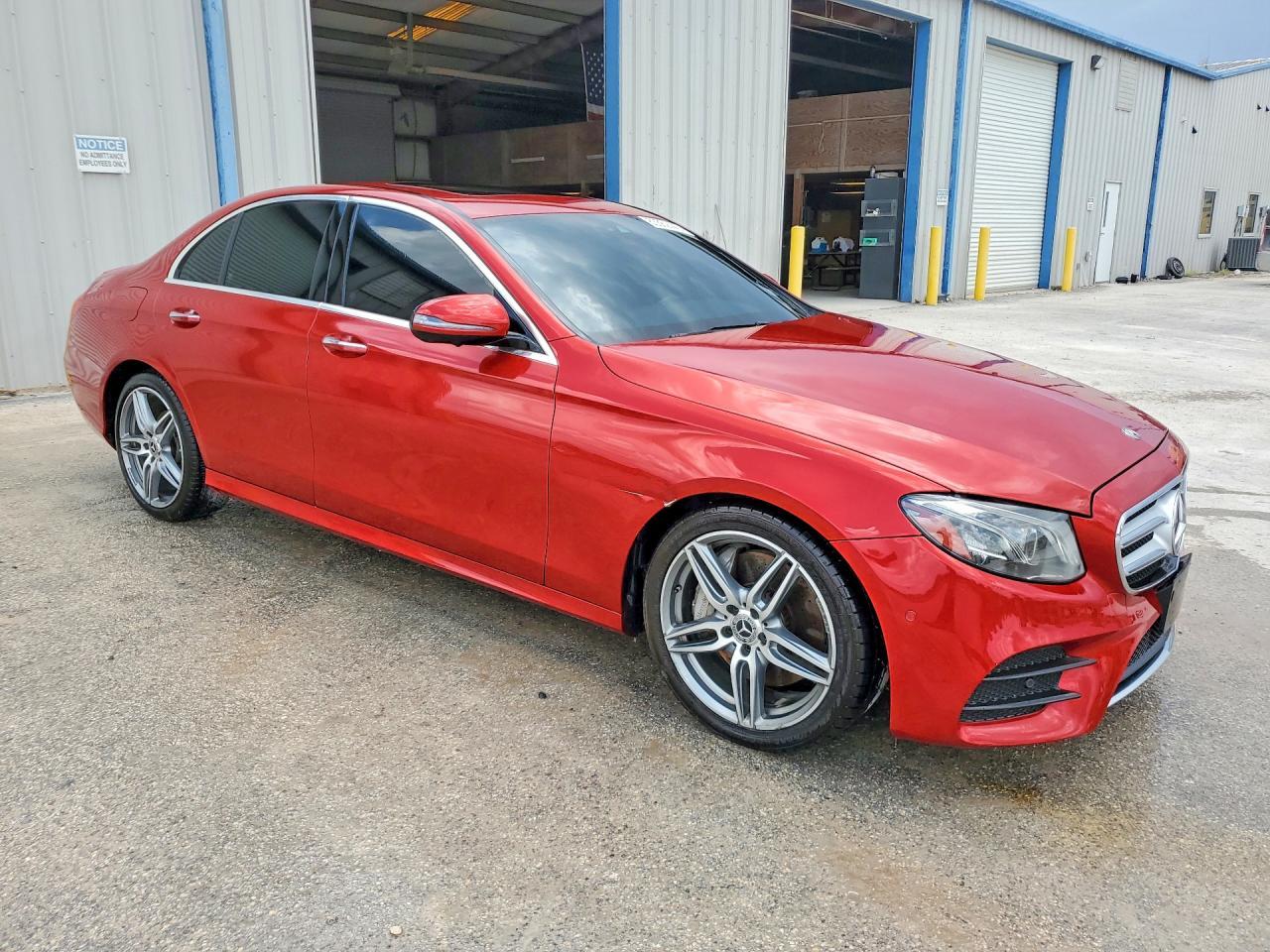 2019 Mercedes-Benz E 300 - Image 4