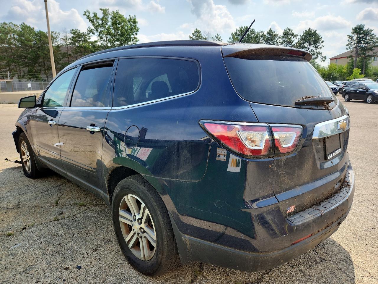 2015 Chevrolet Traverse Lt - Image 2