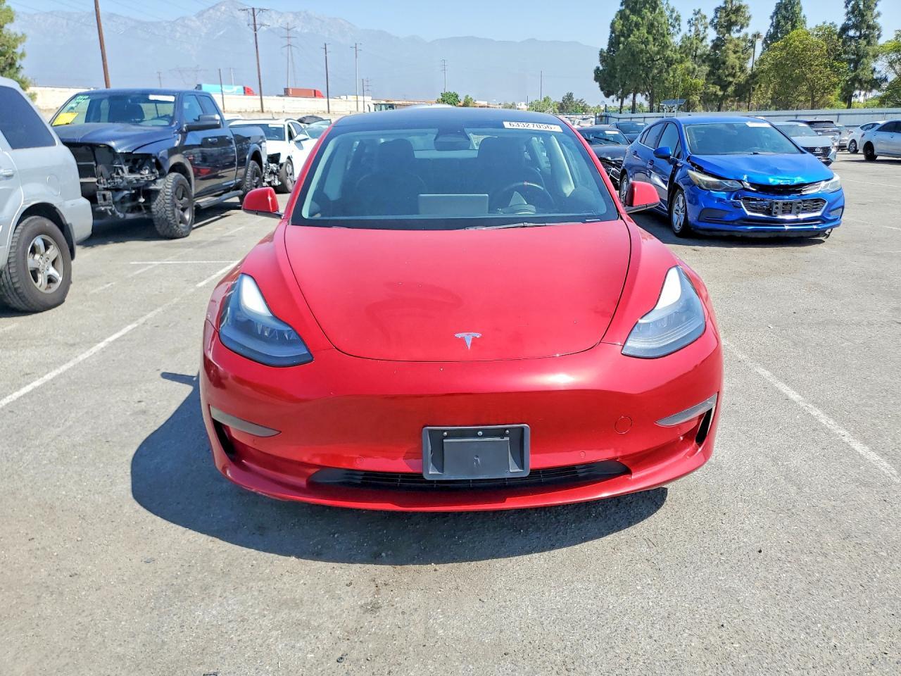 2022 Tesla Model 3 - Фото 5