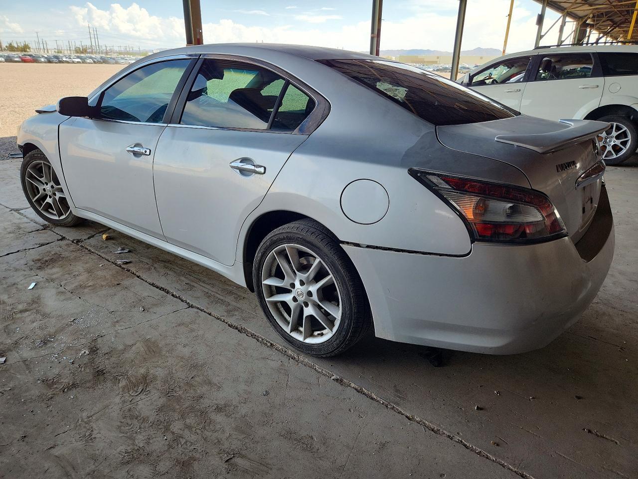 2012 Nissan Maxima 3.5 S - Фото 2