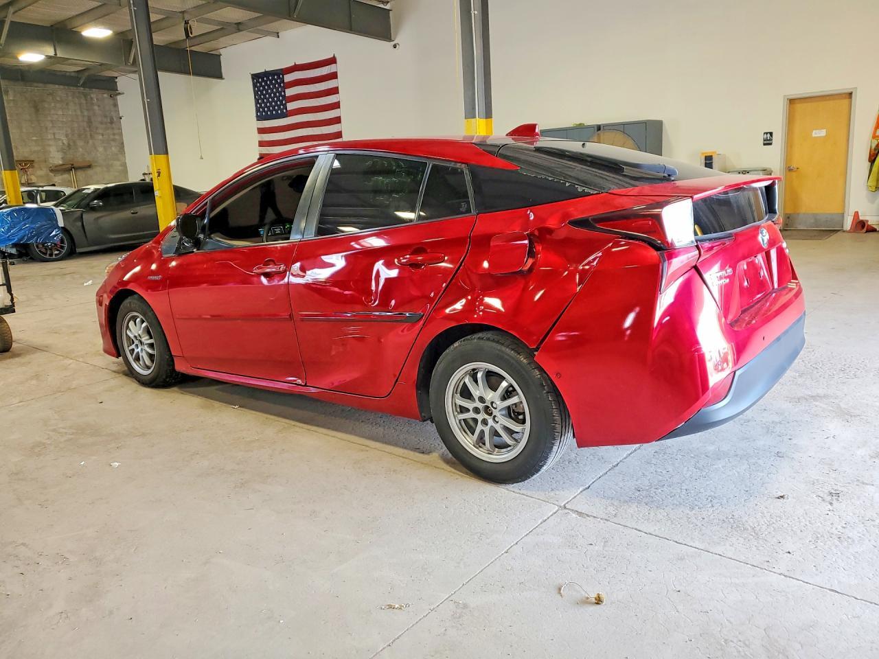 2022 Toyota 4 Cylinder Auto - Image 2