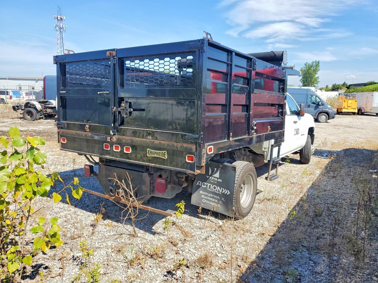 2018 Chevrolet Silverado Dump Truck - Фото 3