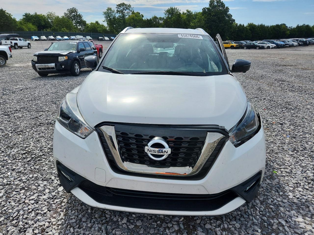 2019 Nissan Kicks Sr - Image 5