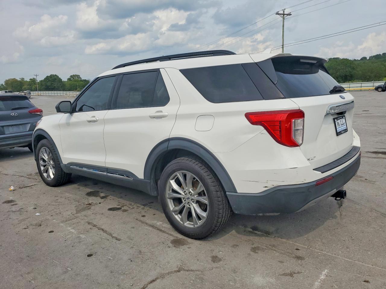 2020 Ford Explorer Xlt - Image 2