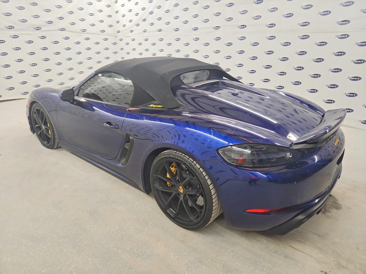 2021 Porsche Boxster Spyder - Фото 2