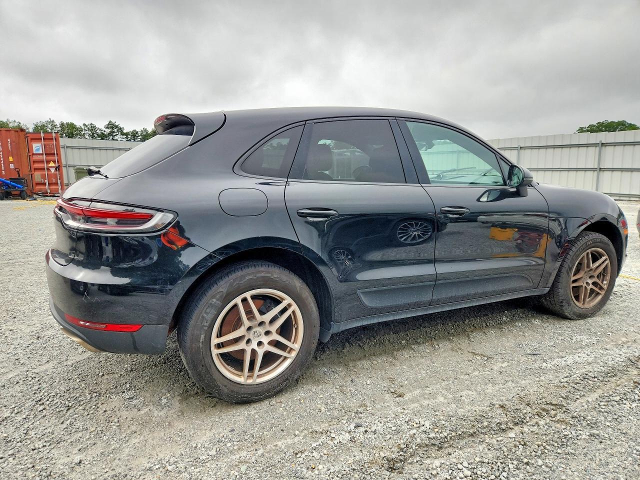 2020 Porsche Macan - Image 3