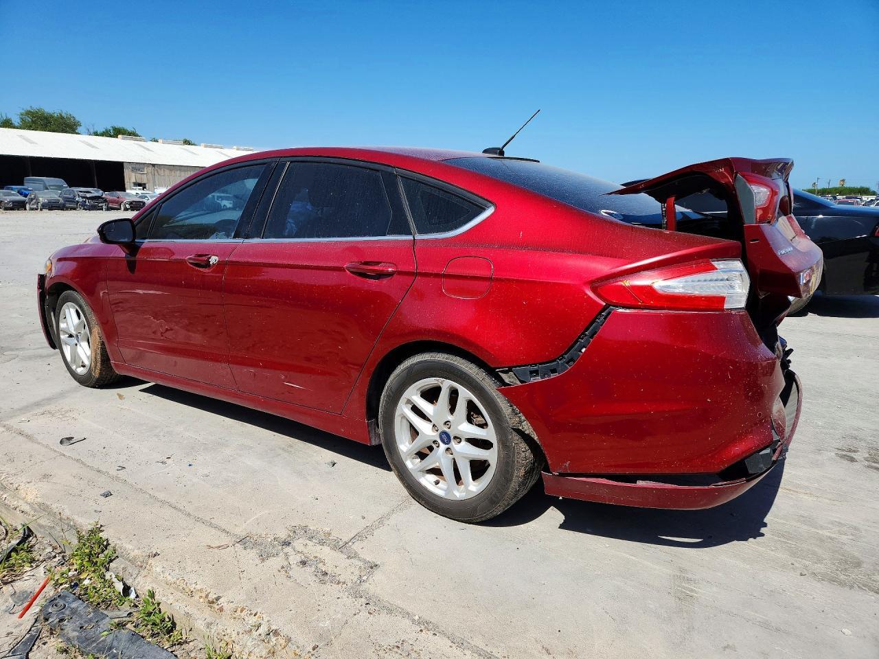 2016 Ford Fusion Se - Image 2