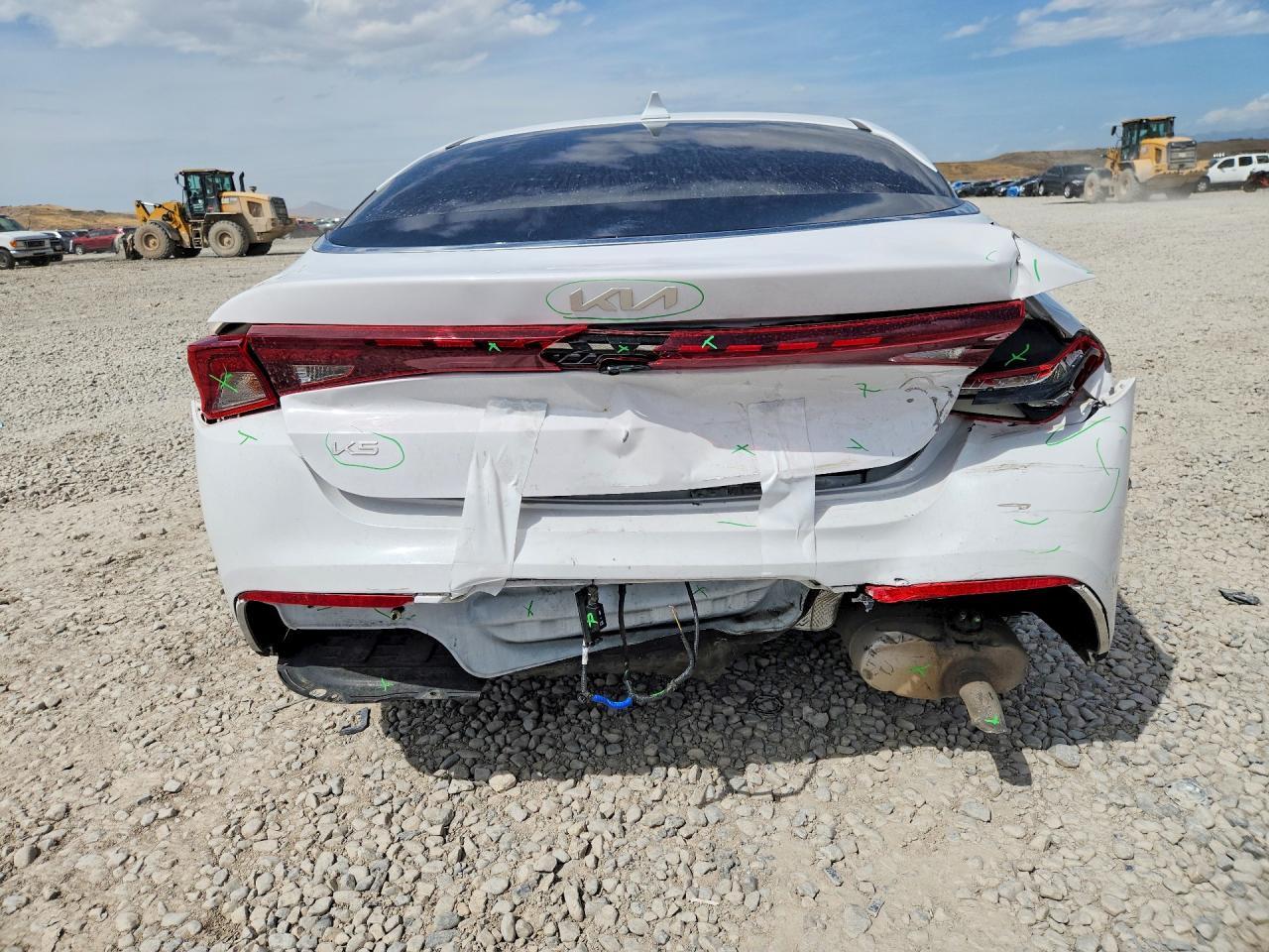 2023 Kia K5 - Фото 6