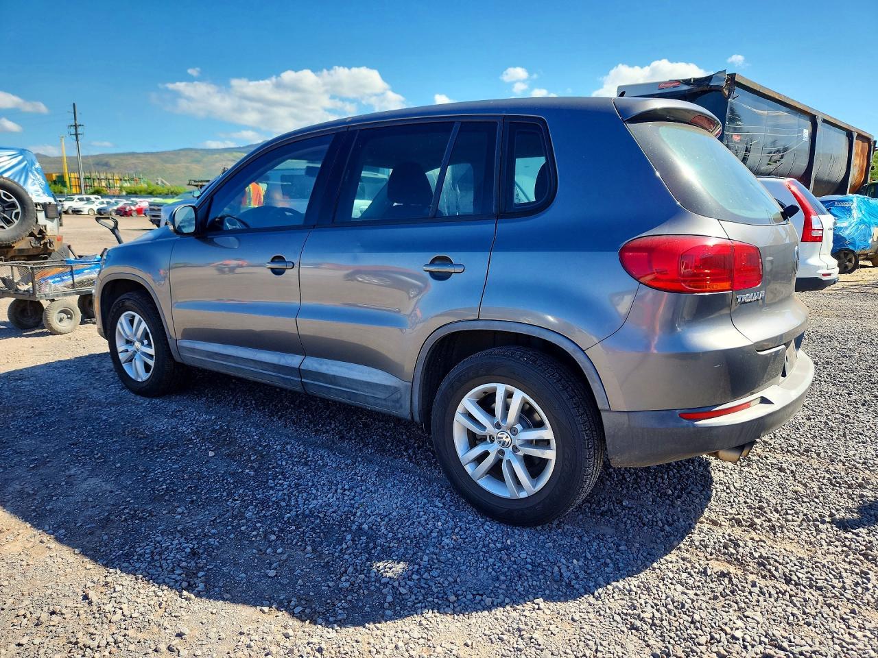 2012 Volkswagen Tiguan S - Фото 2