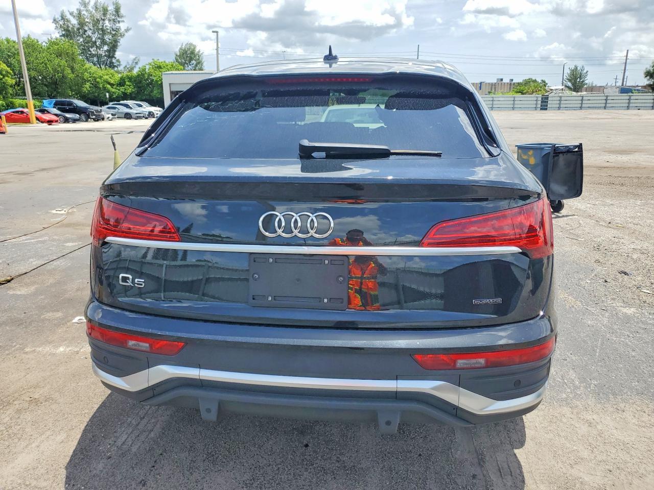 2021 Audi Q5 Sportback Premium - Image 6