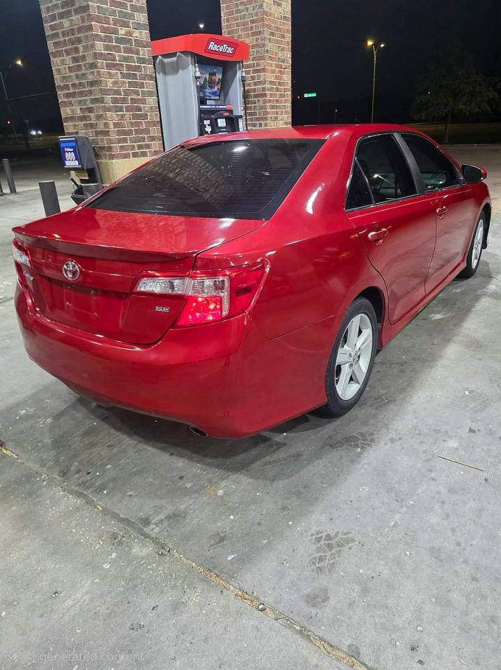 2014 Toyota Camry Se - Image 4