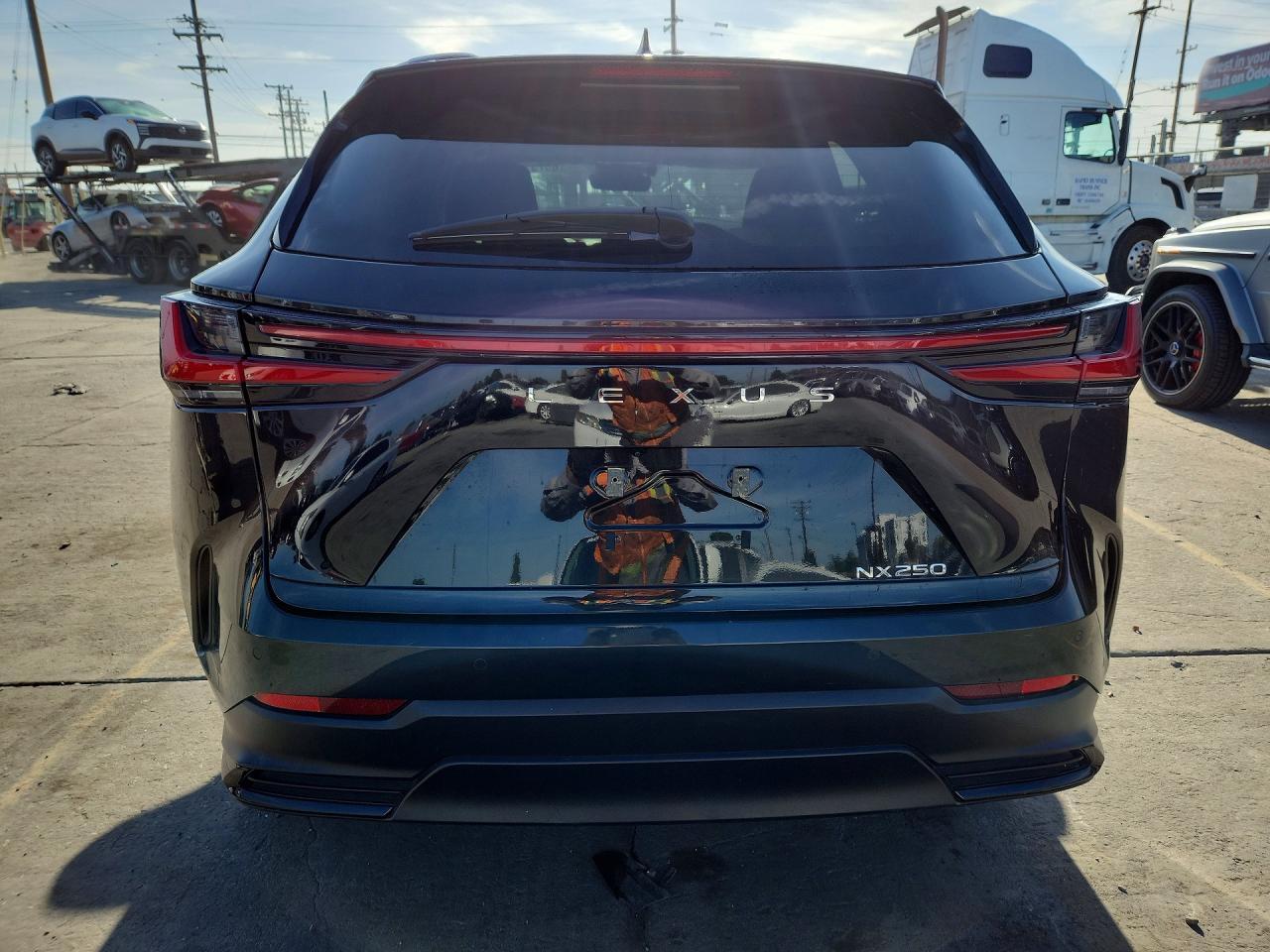2024 Lexus Nx 250 Premium - Image 6