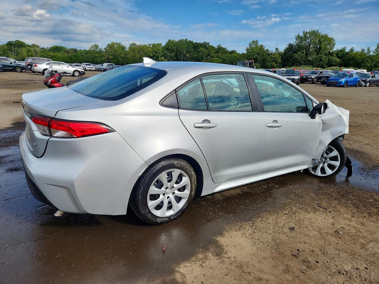 2024 Toyota Corolla Le - Фото 3