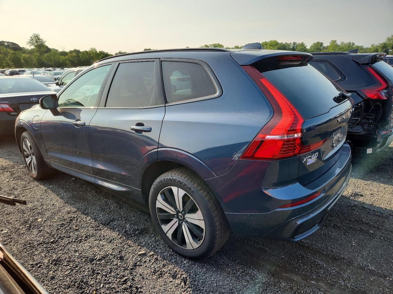 2024 Volvo Xc60 Plus - Фото 2