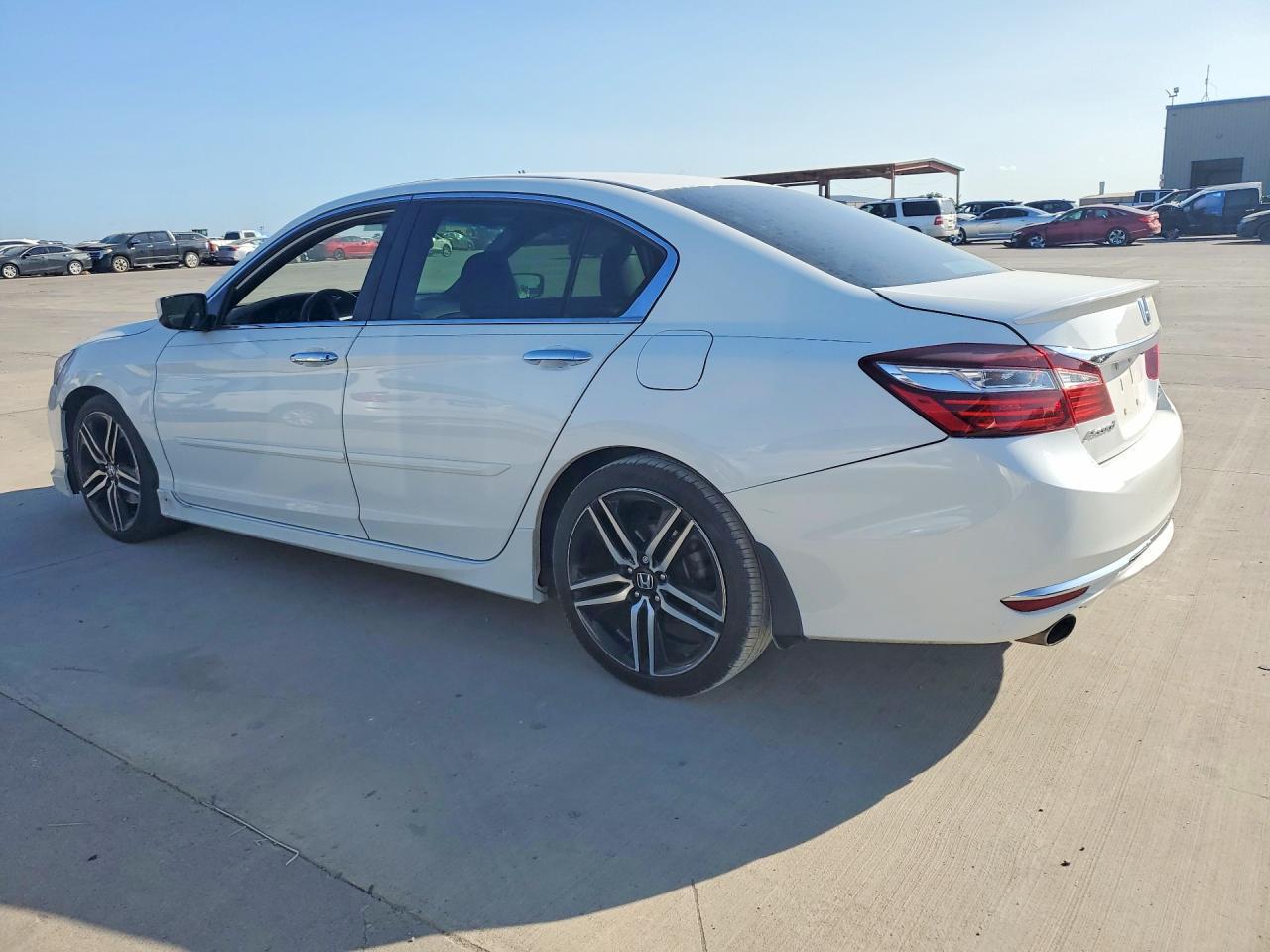 2017 Honda Accord Sport Special Edition - Image 2