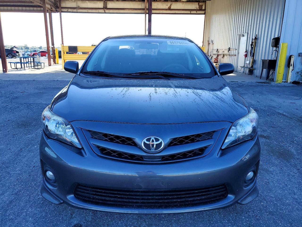 2011 Toyota Corolla S - Фото 5
