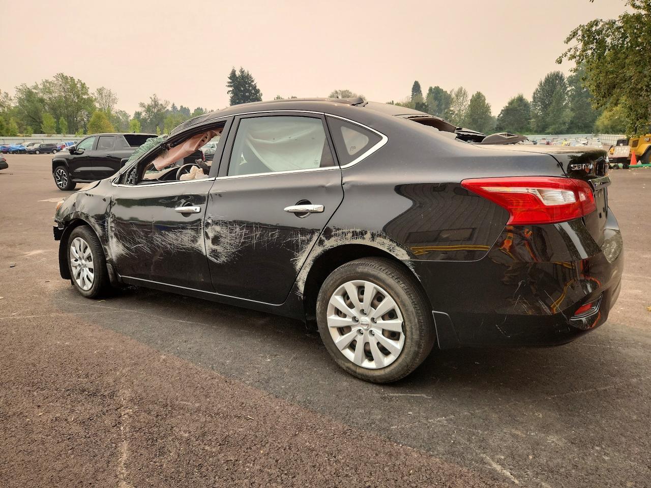2019 Nissan Sentra S - Фото 2