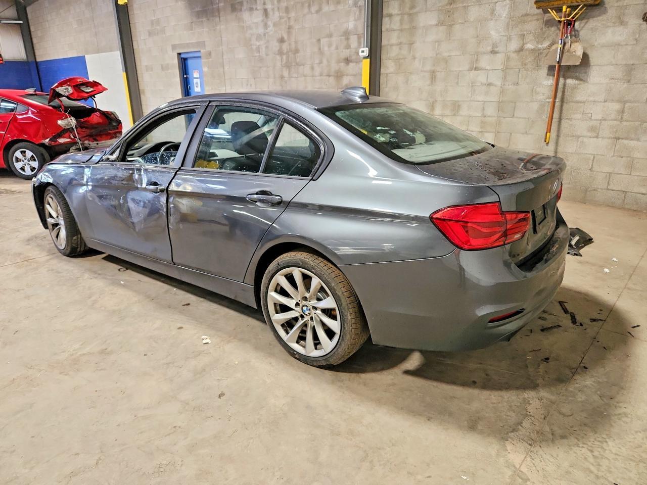 2018 BMW 320 I - Image 2