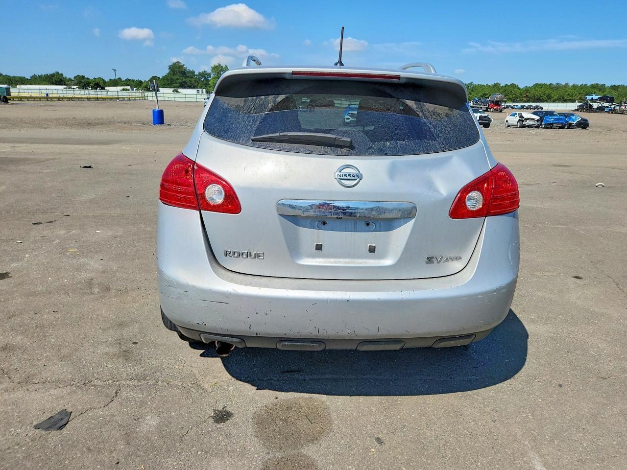 2013 Nissan Rogue S - Фото 6