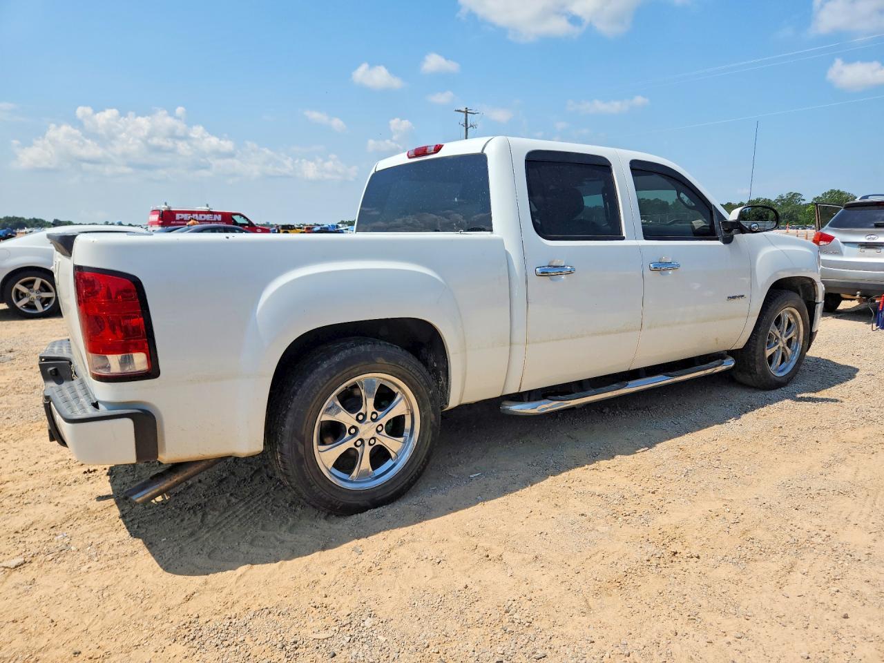 2010 GMC Sierra K1500 Denali - Фото 3