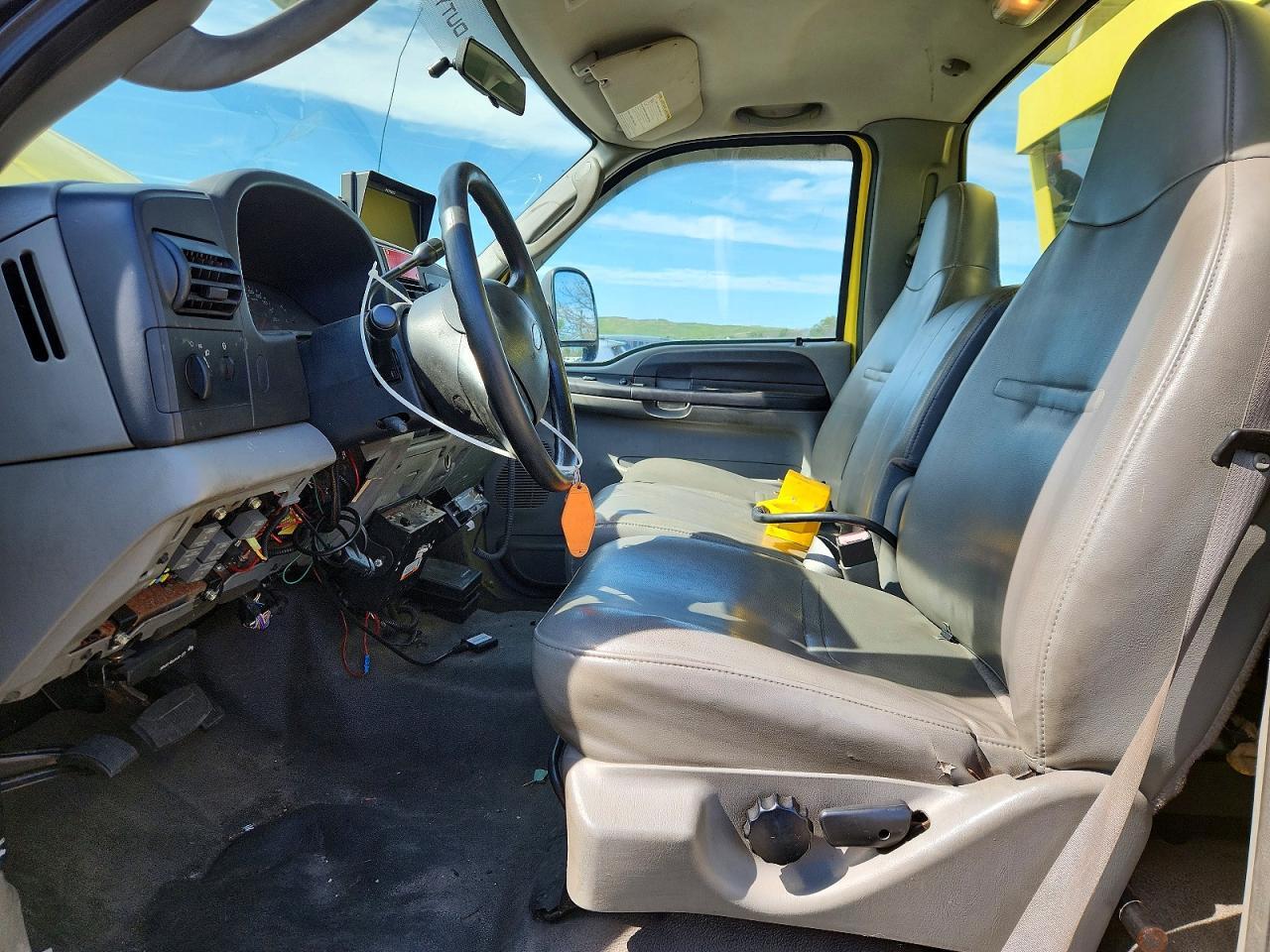 2006 Ford F550 Super Duty - Фото 7