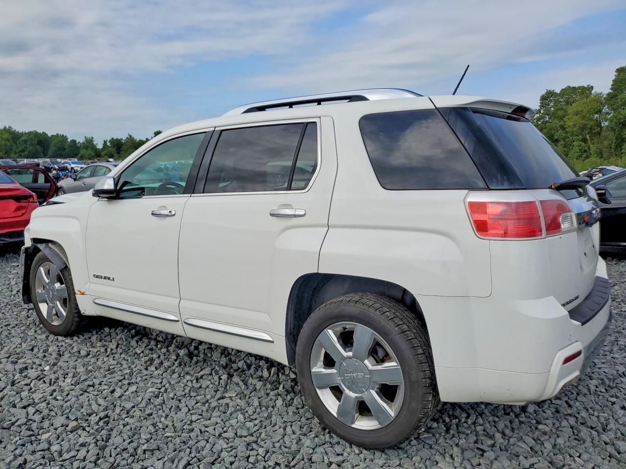 2015 GMC Terrain Denali - Фото 2