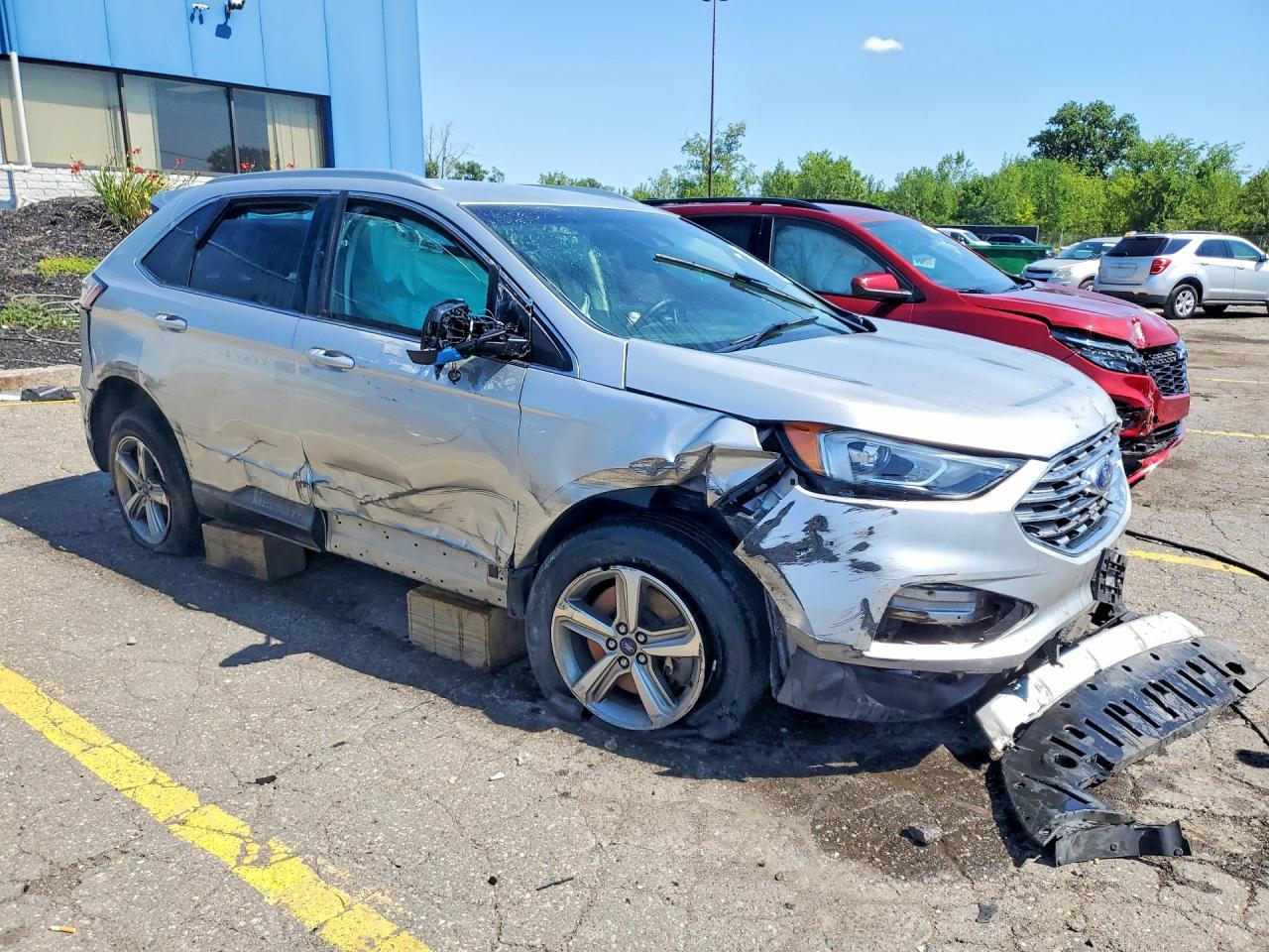 2019 Ford Edge Sel - Фото 4
