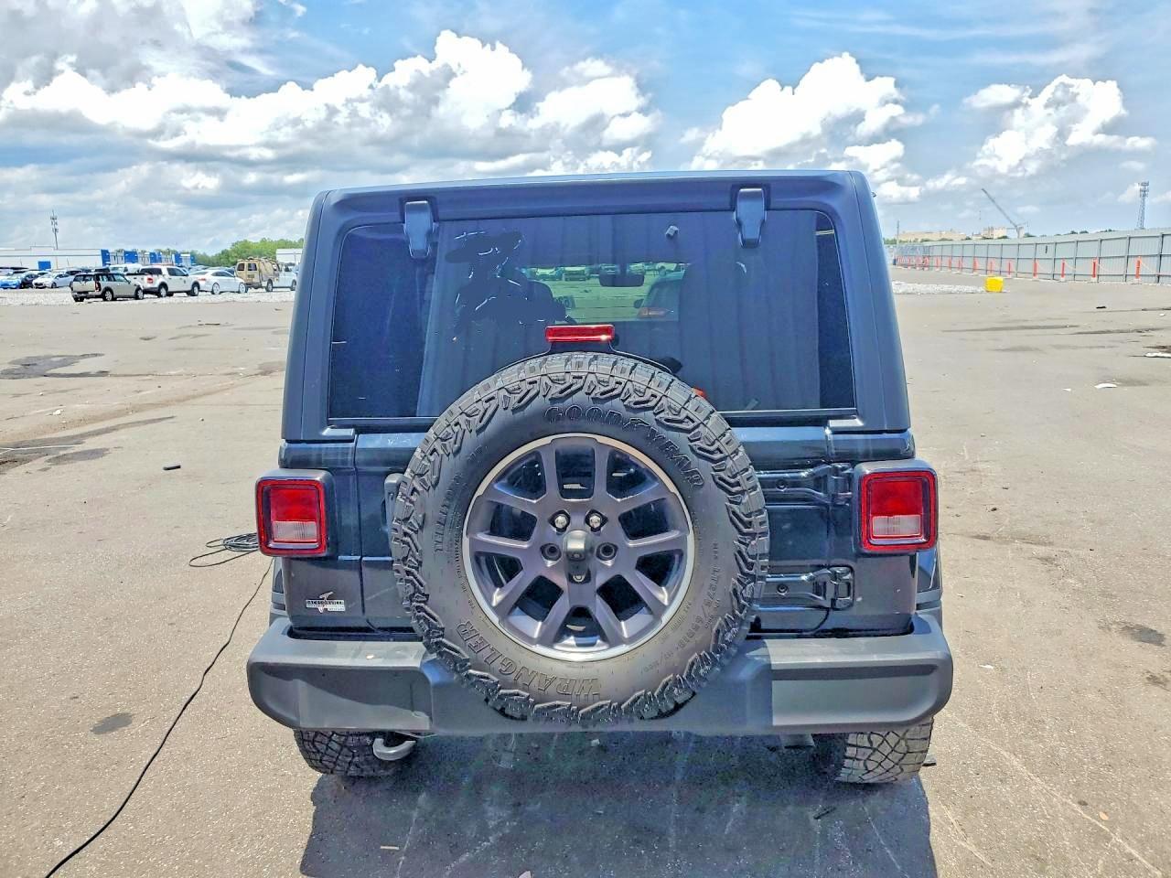 2021 Jeep Wrangler Unlimited Sport - Фото 6