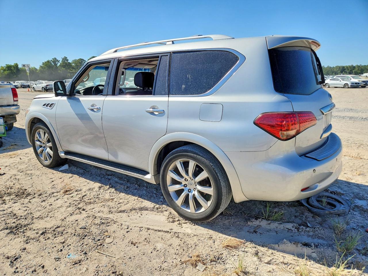 2013 Infiniti Qx56 Base - Image 2