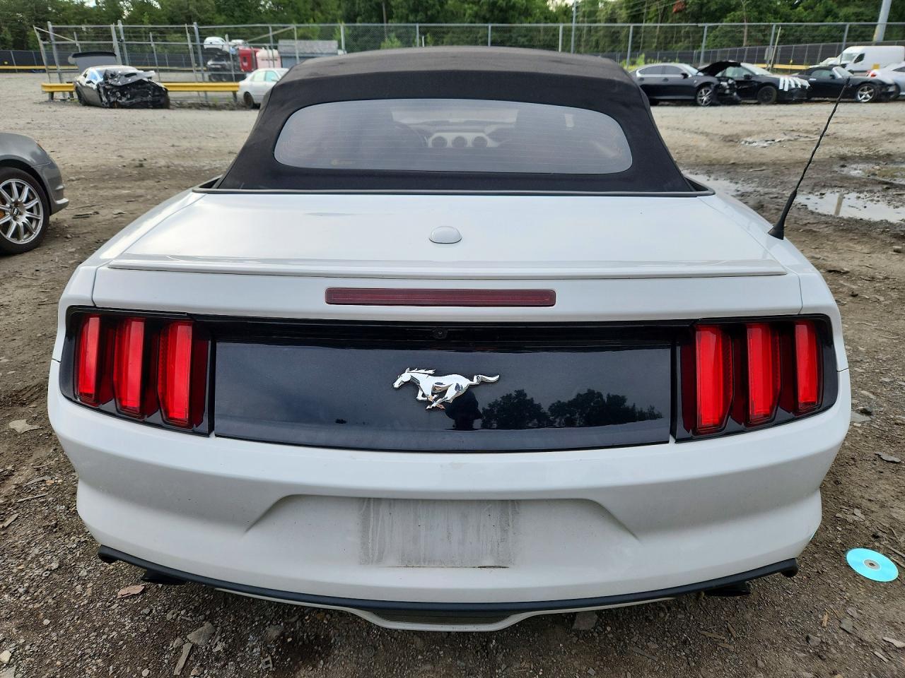2017 Ford Mustang - Фото 6