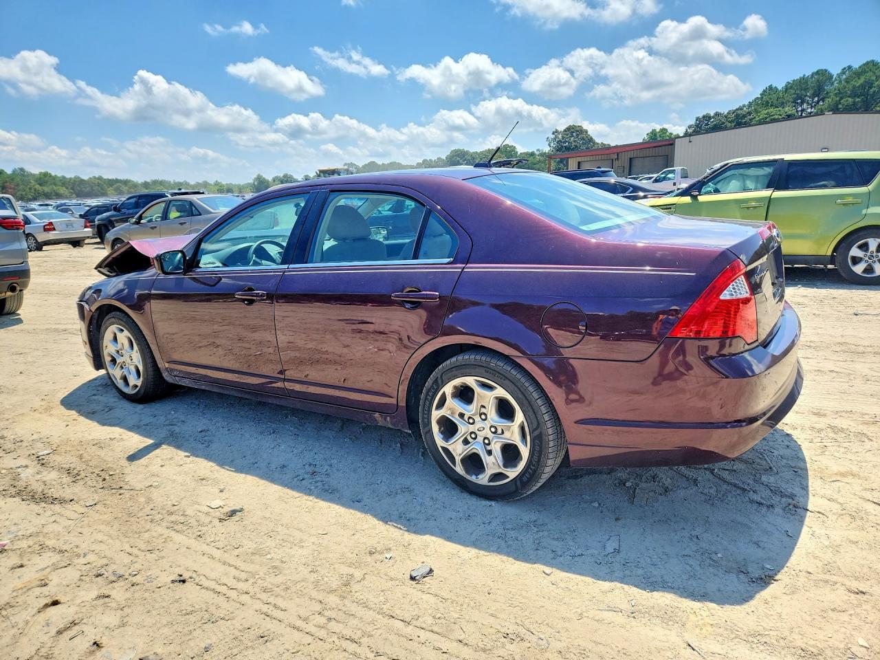 2011 Ford Fusion Se - Фото 2